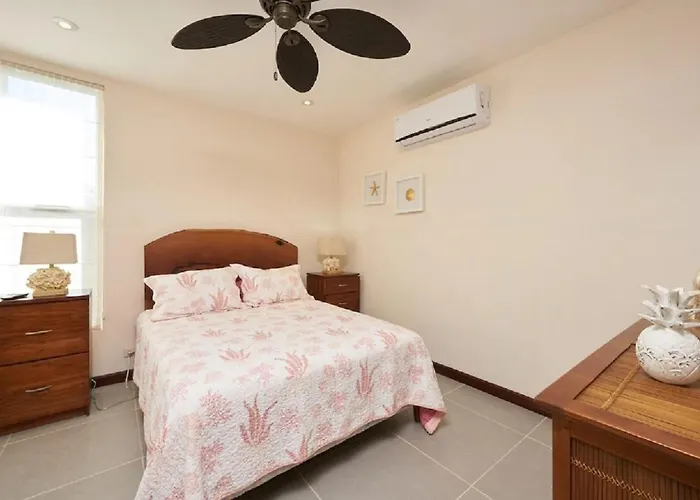 Beachfront - 7-br Villa, Private Cook Included - Casa Royal * Potrero (Guanacaste)