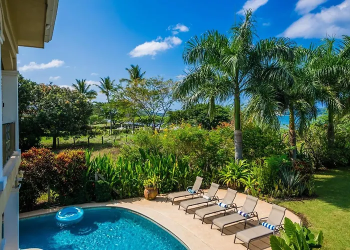 Beachfront - 7-br Villa, Private Cook Included - Casa Royal Villa Potrero (Guanacaste)